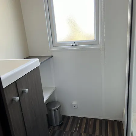 Le Faucon D'or Kamp alanı Montricoux
