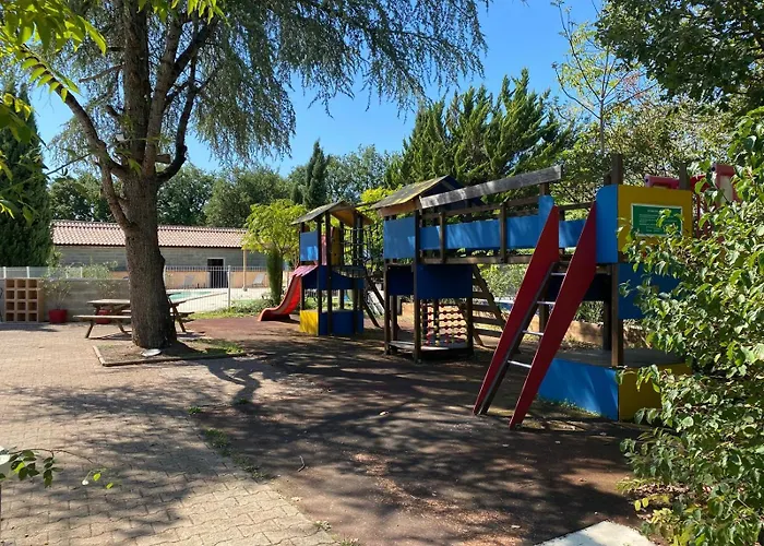 Camping Le Faucon D'or *